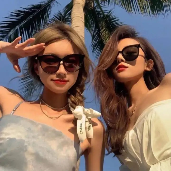 保持沉默的朱莉海报